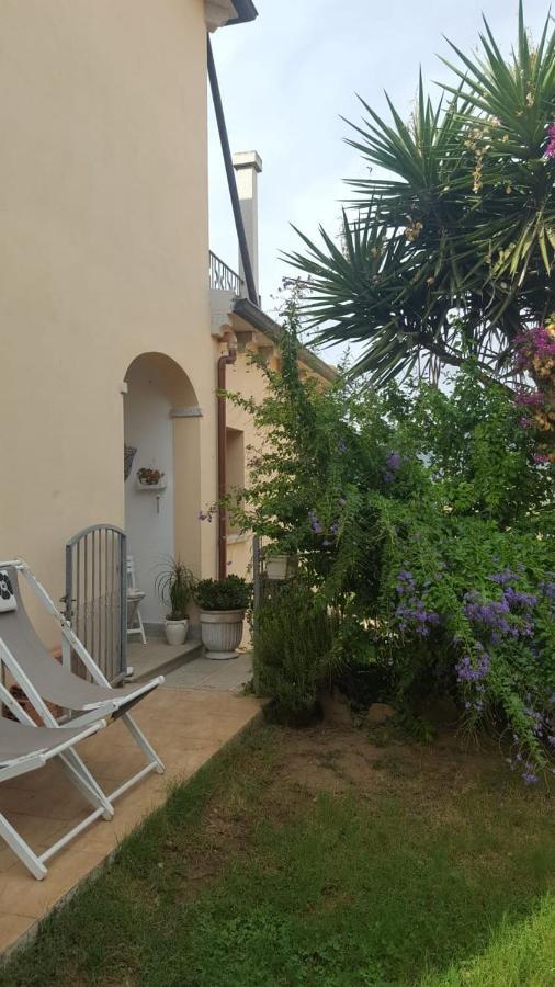 B&B Villa Orchidea Olbia Exterior foto