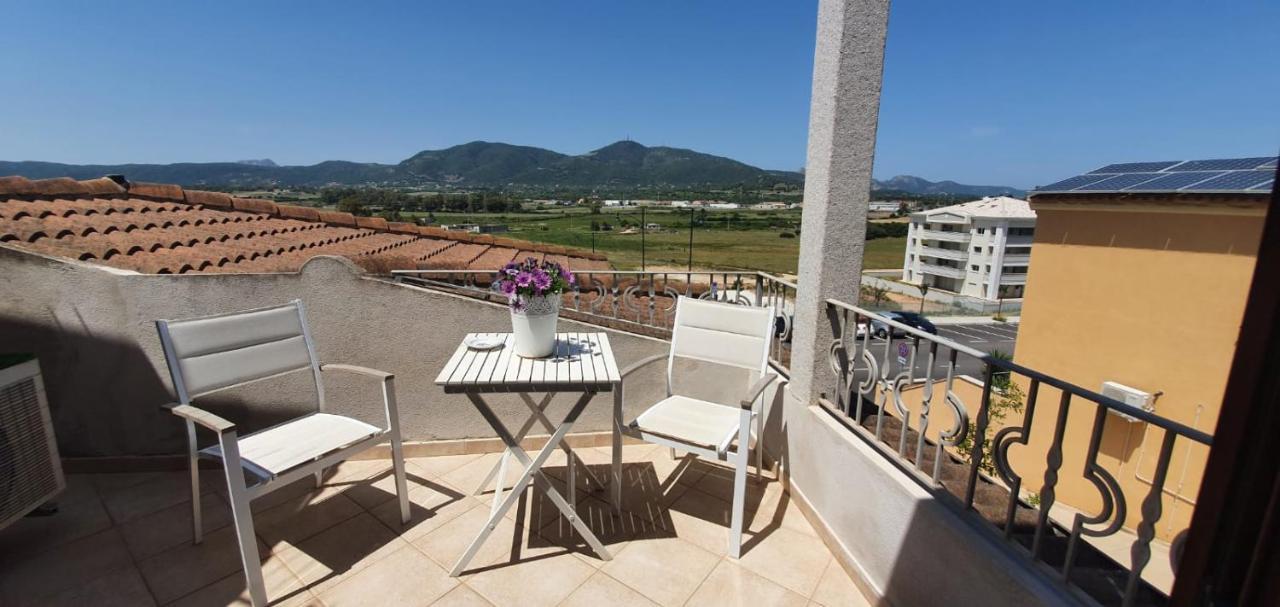 B&B Villa Orchidea Olbia Exterior foto